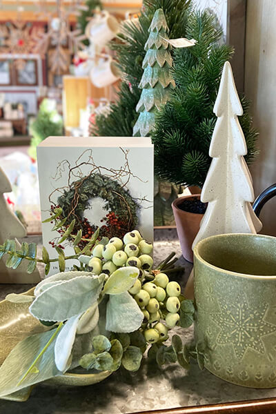 Green Holiday Decorations | MN The Woods Gifts