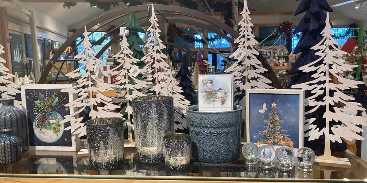 Holiday Tree and Snowman Displays | The Woods Gifts